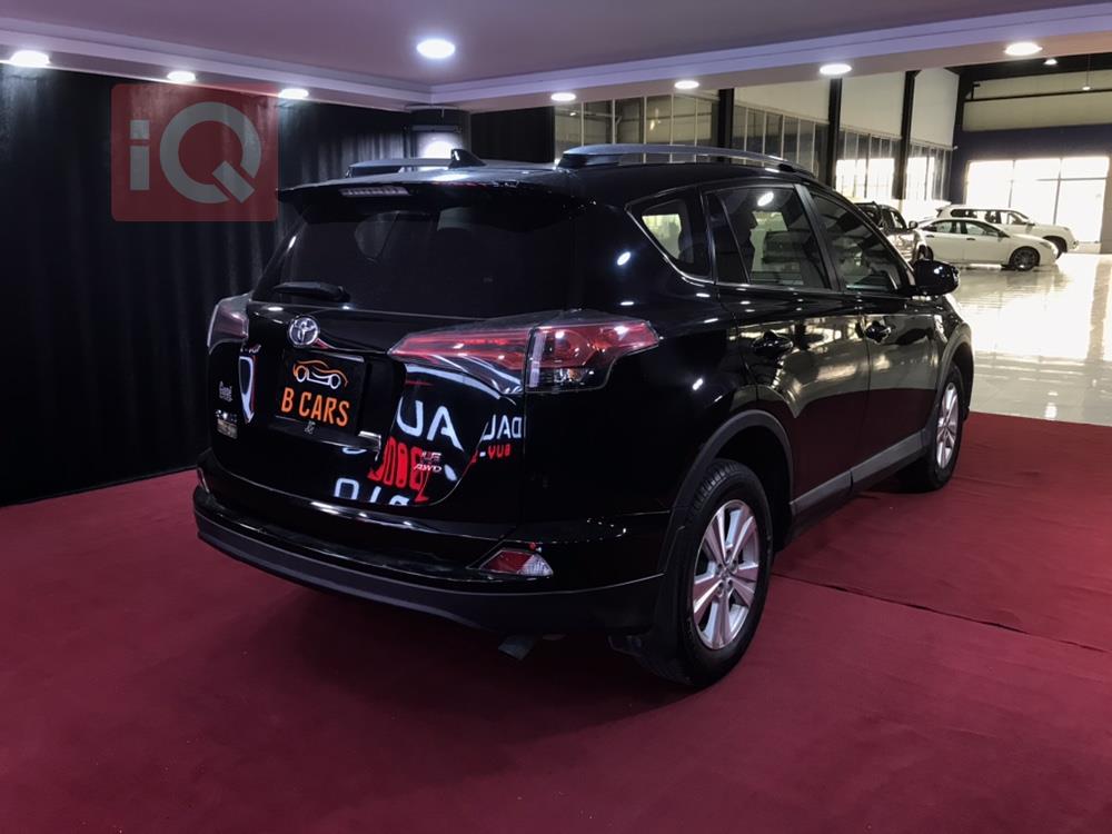 تۆیۆتا ڕاڤ 4